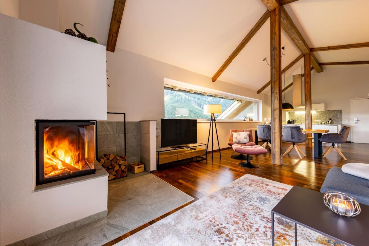 Der Sonnberg Alpinlodges - Apartments Mit Seeblick, Privater Sauna Und Self Check-In Zell am See Exterior photo